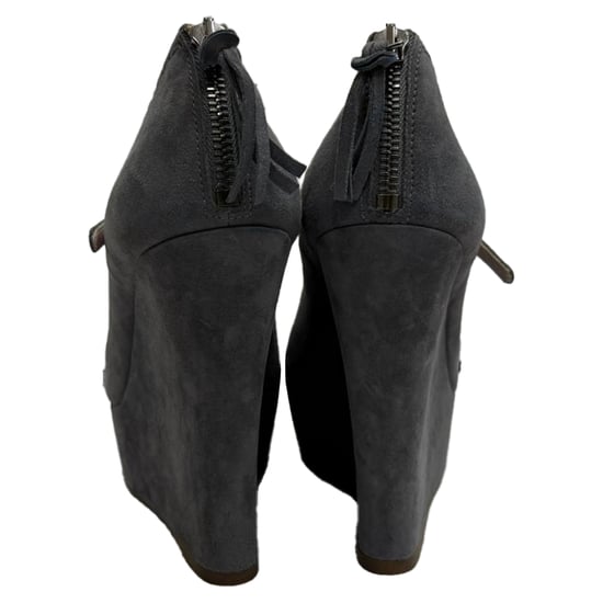 Miu Miu Mary Jane Peep-Toe Keilpumps aus grauem Wildleder - Image 3
