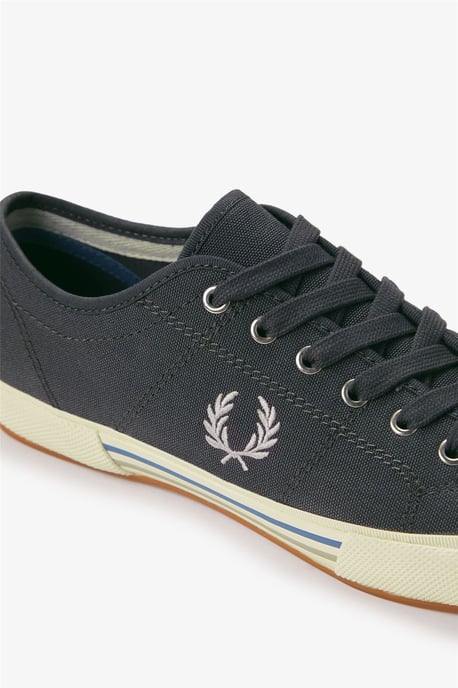 Fred Perry B708 Vintage Tennis Canvas Herren Sneaker Ankergrau - Image 6