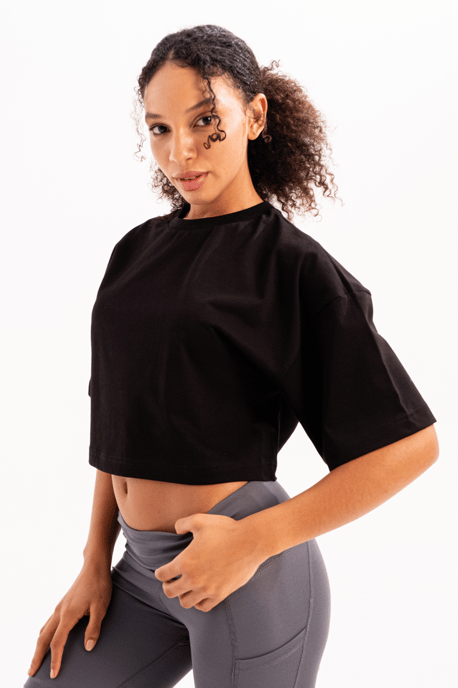 JUSTEVER 100% Baumwolle Crop-Top mit Rundhalsausschnitt, schwarz, Damen - Maia - Image 1
