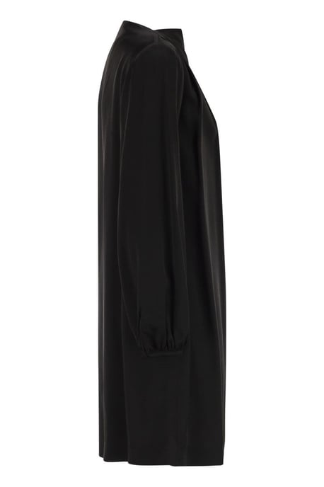 Cabina1234 - Minikleid aus glänzendem Satinstoff mit Wendefunktion - Image 3