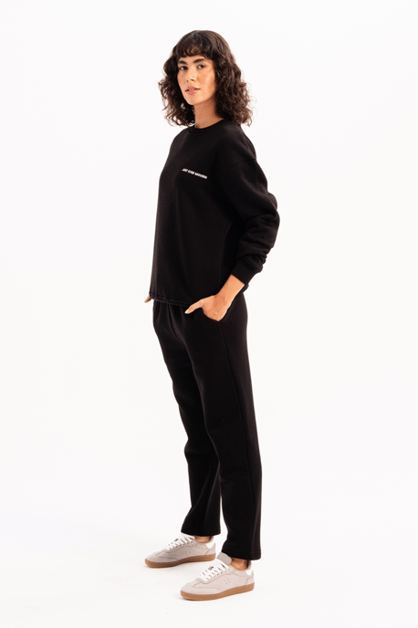 JUSTEVER Relaxed Fit, hochgeschnittene, fleecegefütterte schwarze Damen-Trainingshose - Echo - Image 3