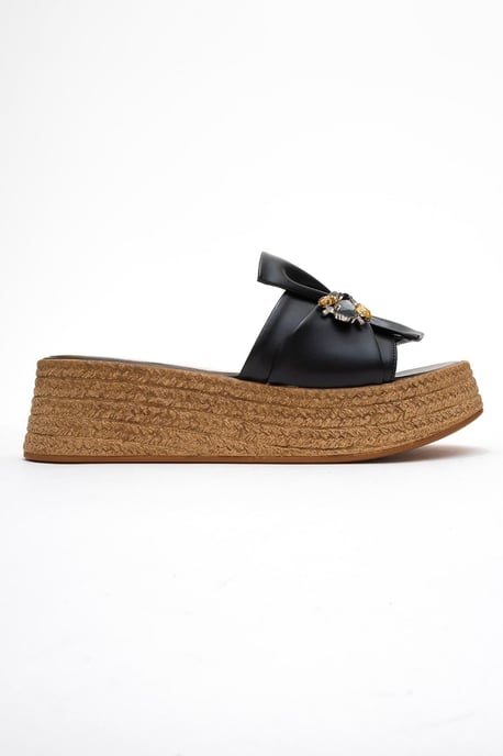 Shara Braided Bow & Bee Schnalle Plateau Sandale - Image 6