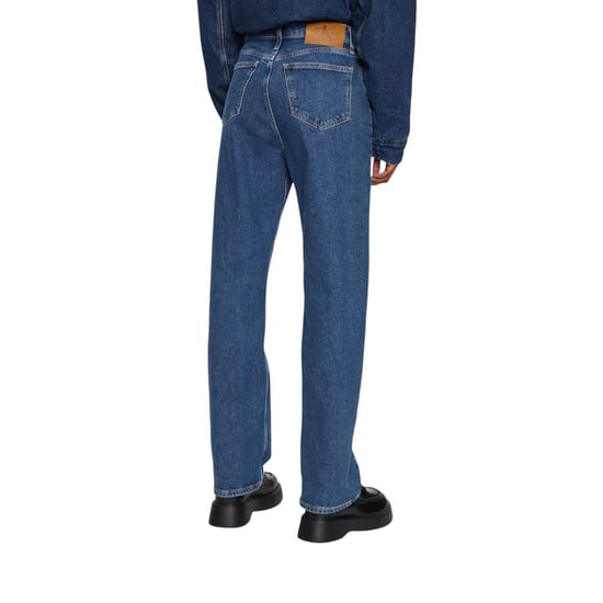 Hoch geschnittene Jeans im klassischen Schnitt - Image 3