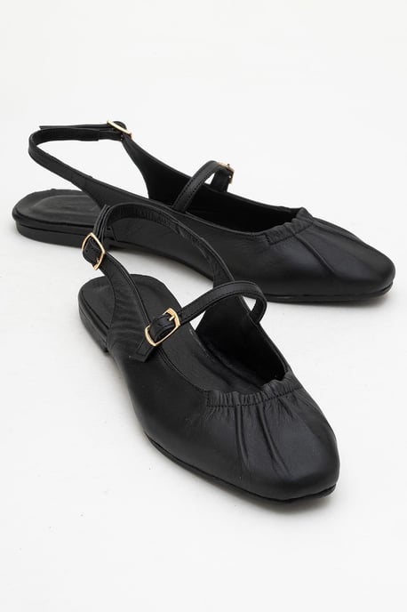 Britney Leder Closed-Toe Sandale - Image 1