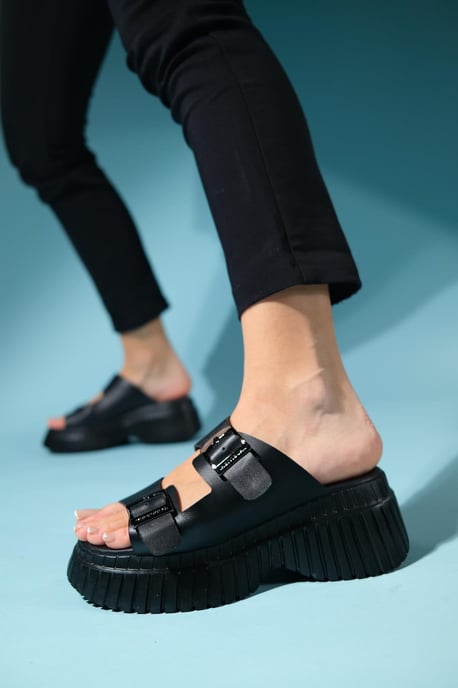Joanes Leder Two-Strap Plateau Sandale (Women) - Image 5