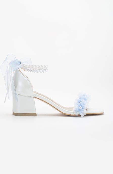 Jasmine Lace Bridal Niedrig Absatz Sandalen (Women) - Image 5