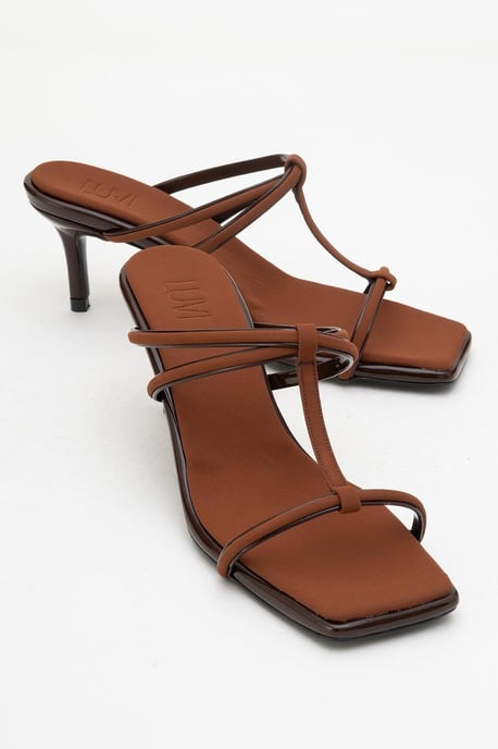Mocha Riemen Absatz Sandale - Image 1