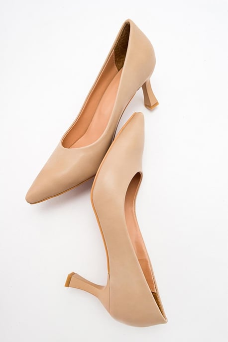 Pedra Pumps mit spitzer Zehenpartie (Damen) - Image 4