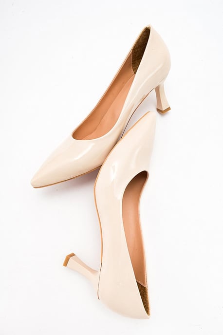 Pedra Pumps mit spitzer Zehenpartie (Damen) - Image 4