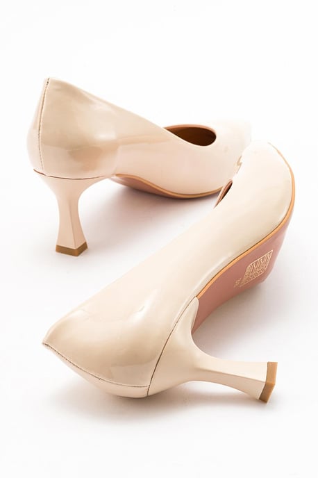Pedra Pumps mit spitzer Zehenpartie (Damen) - Image 5