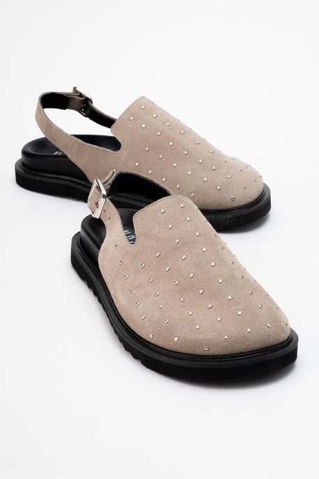 Our Leather Studded Clogs (Damen) - Image 2