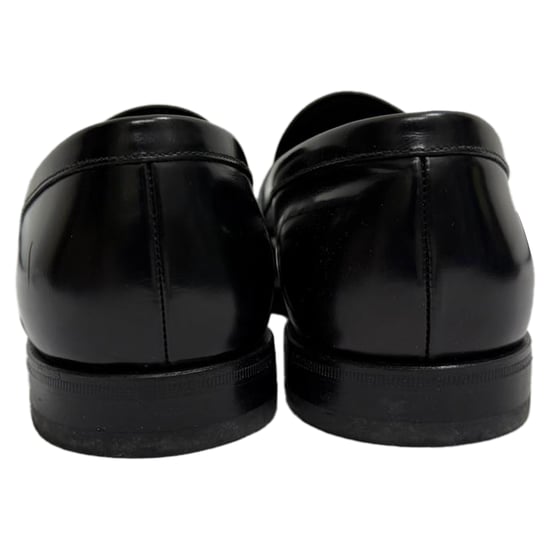 Prada Logo-Plakette Gebürstete Slipper aus schwarzem Kalbsleder - Image 2