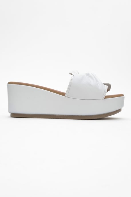Syndra Bow Keilabsatz Leder Sandale - Image 6