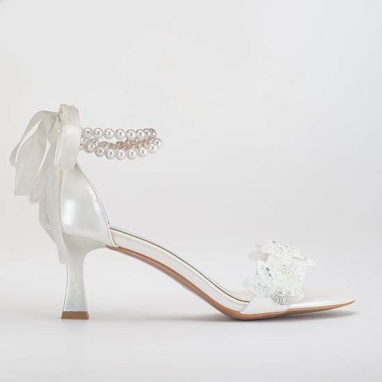 Dawn Lace Sandalen with Pearls - Image 2