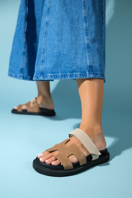 Morte Leder Slide Sandale (Women) - Image 3
