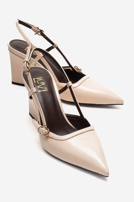 Celia Spitzer Zehenbereich Keilabsatz Pumps (Damen) - Image 1