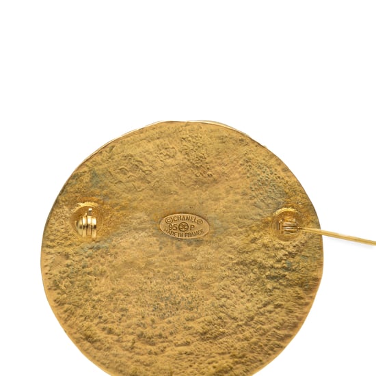 Gebrauchte Cc goldverzierte runde Brosche - Image 3