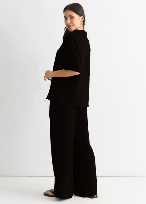 Schwarzes Air Flow Shirt in Übergröße - Image 3