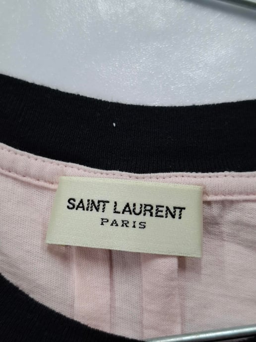 Saint Lauren T-Shirt mit Hai-Print aus rosa Baumwolle - Image 4