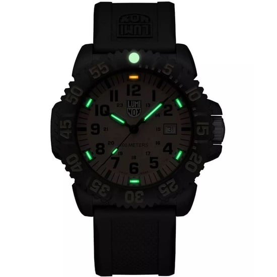 Luminox Schwarze Harz Sportuhr - Image 2