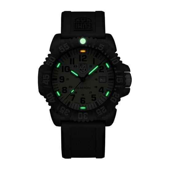 Luminox Schwarze Harz Sportuhr - Image 2