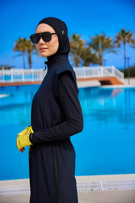 Schwarzes Burkini-Set für islamische Badebekleidung mit vollständiger Abdeckung von Marina - Image 3