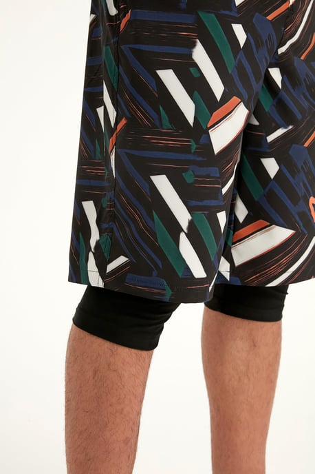 Marina Black Modest Herren-Badeshorts - Image 5