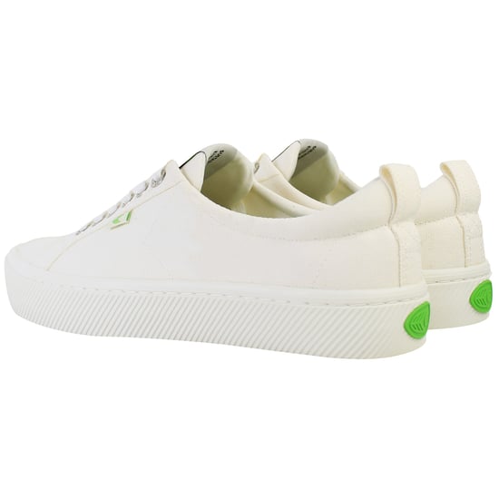 Cariuma OCA Unisex Weiße Sneakers - Image 3