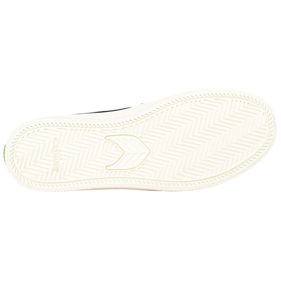 Cariuma Naioca Unisex Schwarze Plimsolls - Image 5