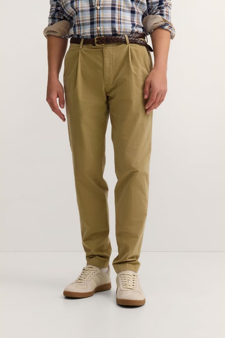 Bugatti Herren Bundfaltenhose aus Luxury Pima Cotton Feincord - Image 1