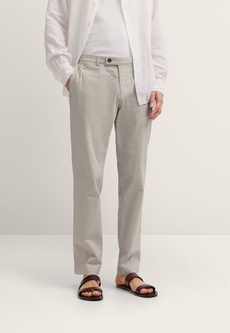 Bugatti Herren Chino aus der DynamicSeries - Image 1