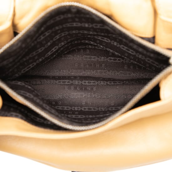 Gebrauchtasche aus Lammleder Watch Me Gauffre mit Klappe und Schulterriemen - Image 4