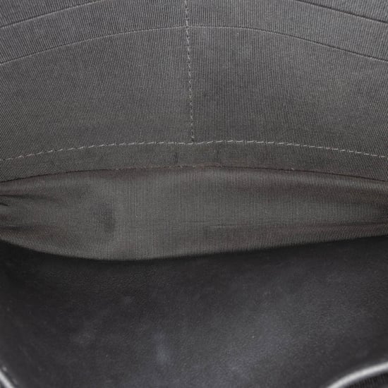 Gepolsterte Umhängetasche im verzierten Stil - Image 4