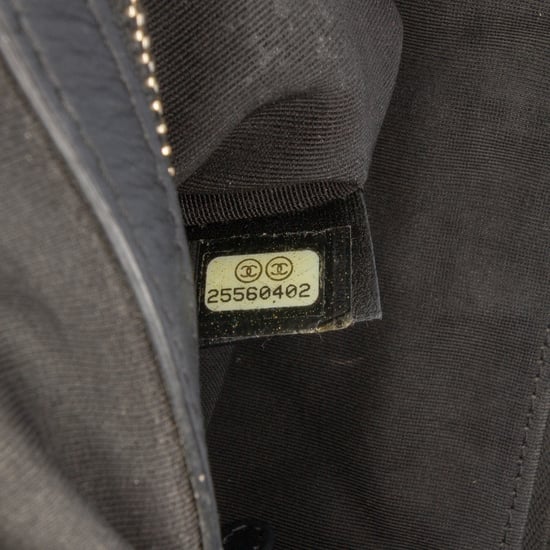 Gebrauchte mittelgroße gesteppten Kaviar Boy O Case Clutch - Image 6