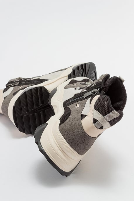 Lowel Sneaker Boot - Image 4
