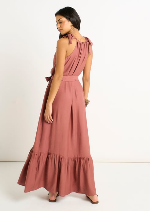 Maxikleid mit schrägem Ausschnitt und Trapezschnitt in Rostrot - Image 4