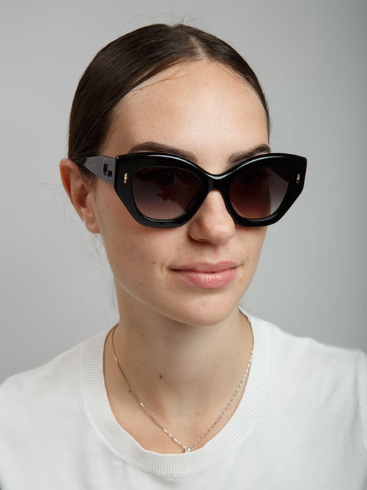 Furla Sonnenbrille Glänzendes Schwarz - Image 4