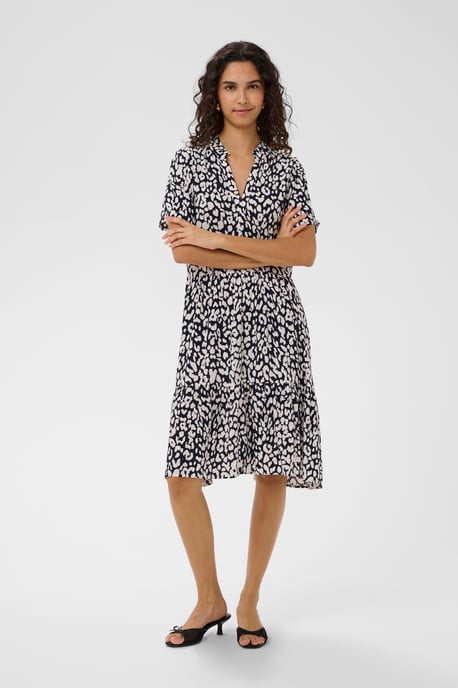Kleid EdaSZ Kleid Lockere Passform - Image 1