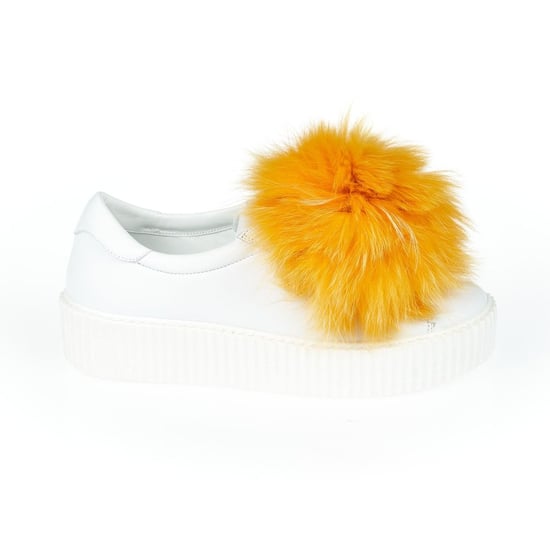 Mr&Mrs Italy Weiße Textil Damen Sneaker mit echtem Pelz-Pompons - Image 1