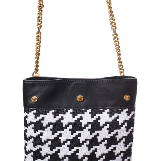 Versace Schwarz-weiße Leder- und Textil-Schultertasche - Image 4