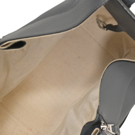 Loewe Kleine Hängematten-Tasche aus grauem Leder - Image 5