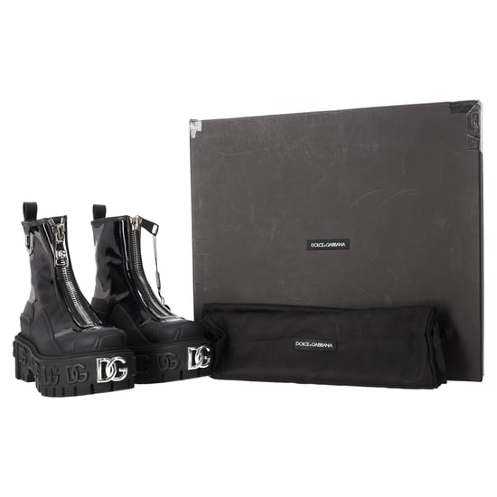 Dolce & Gabbana Hoch Trekking Reißverschluss-Front Stiefeletten aus schwarzem Lackleder - Image 6