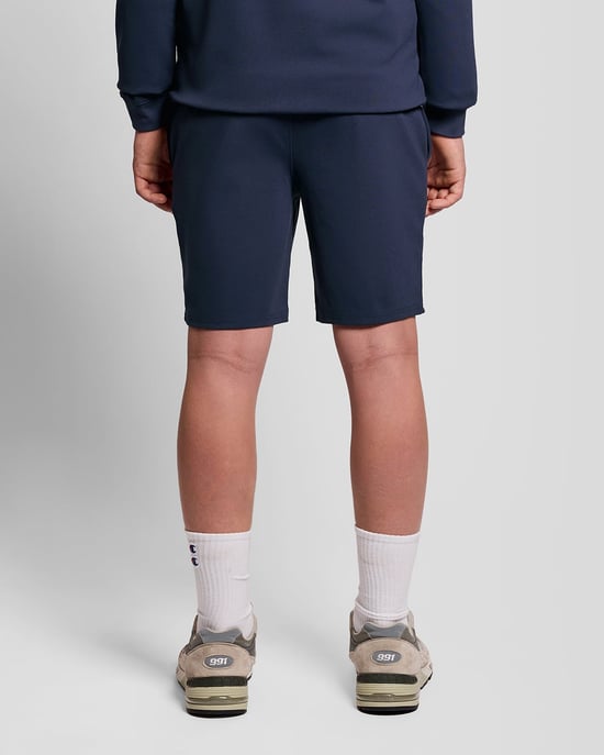 Sportliche Fleece-Shorts mit Rückenkonstruktion - Image 4