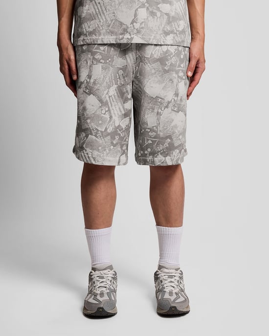 Industrielle Grafik-Sweatshorts - Image 2