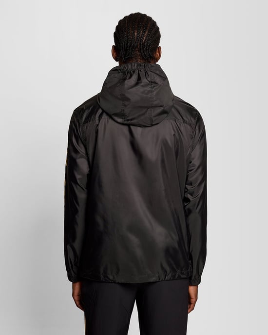 Sportliche leichte Trainingsjacke - Image 4
