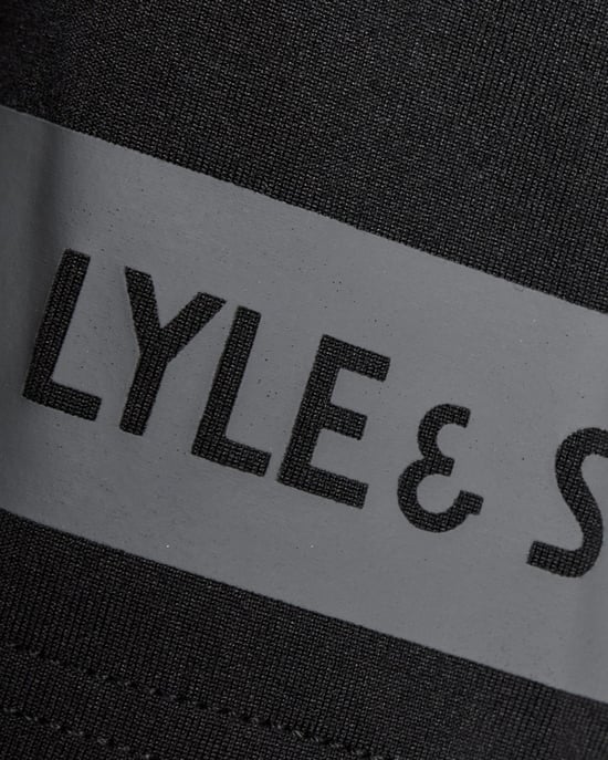 Sportshirt mit Ärmeldetails - Image 6