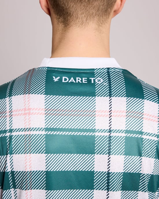 Sportliches Tartan-Karo Fußballshirt - Image 3