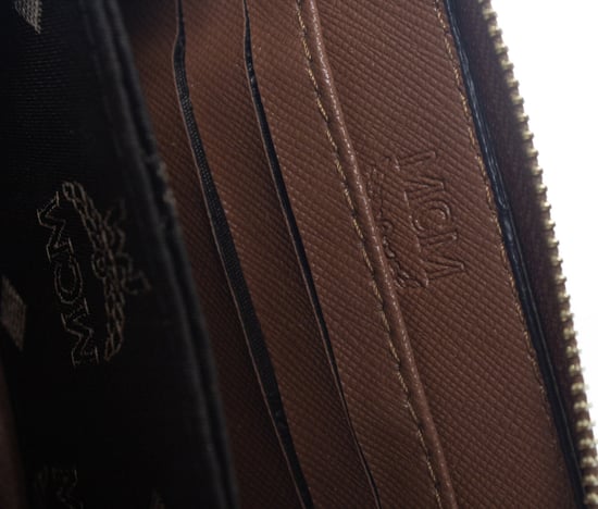 MCM, braune Reißverschluss-Geldbörse im Monogramm - Image 3