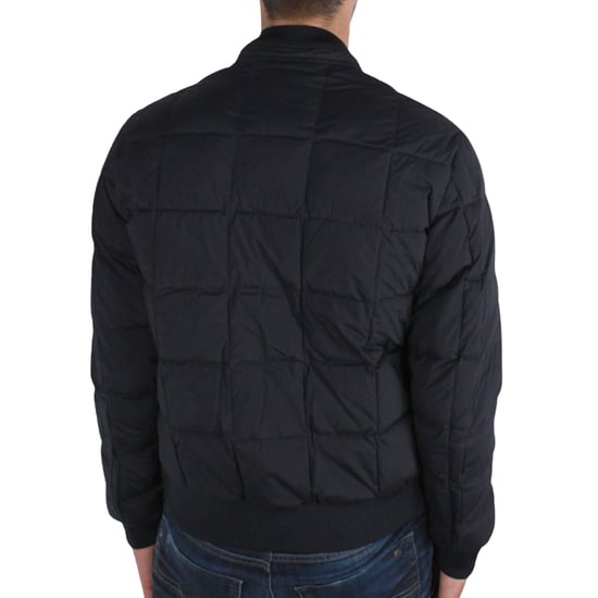 Schwarze Daunenjacke Von Armani Jeans - Image 2