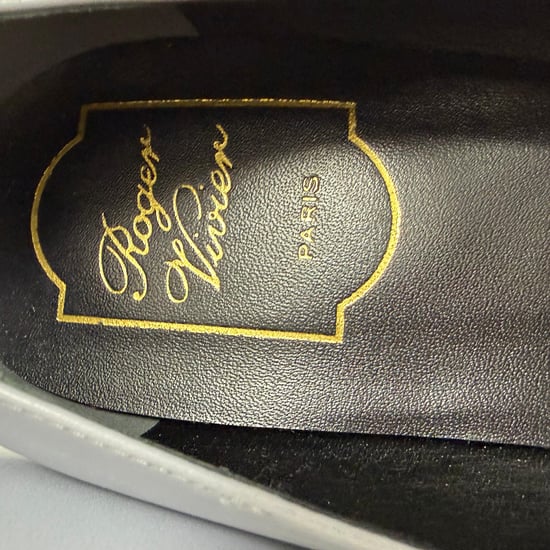 Trompette-Pumps von Roger Vivier aus grauem Leder - Image 6